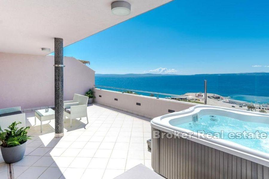 Attico con vista mare