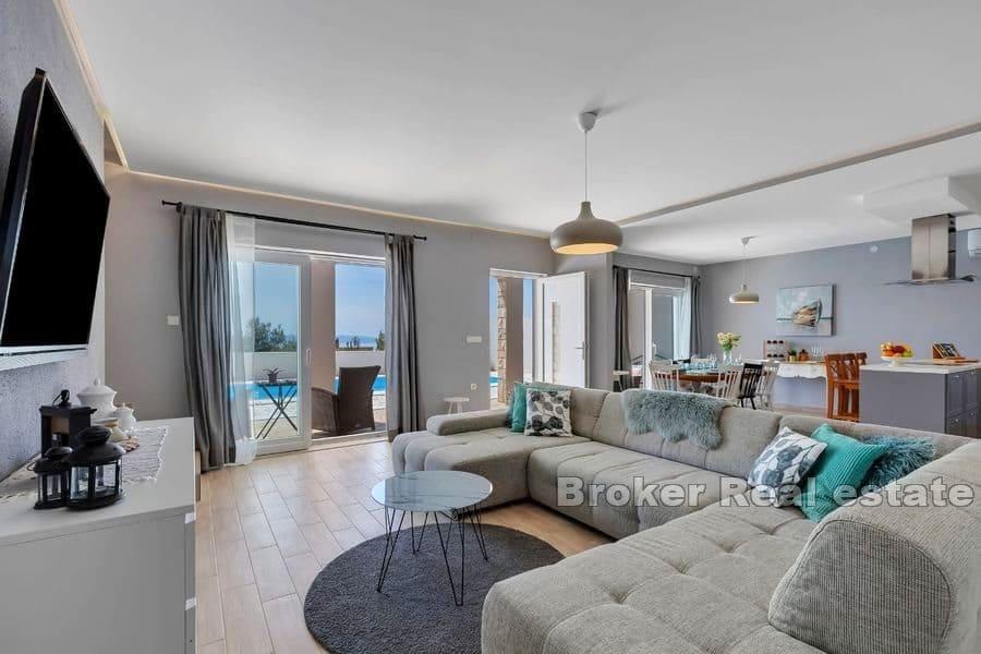 Schöne Villa mit Meerblick