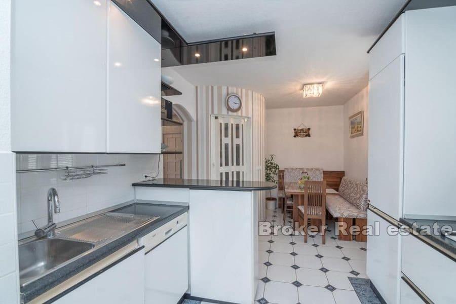Maison dans une position attrayante près de la plage