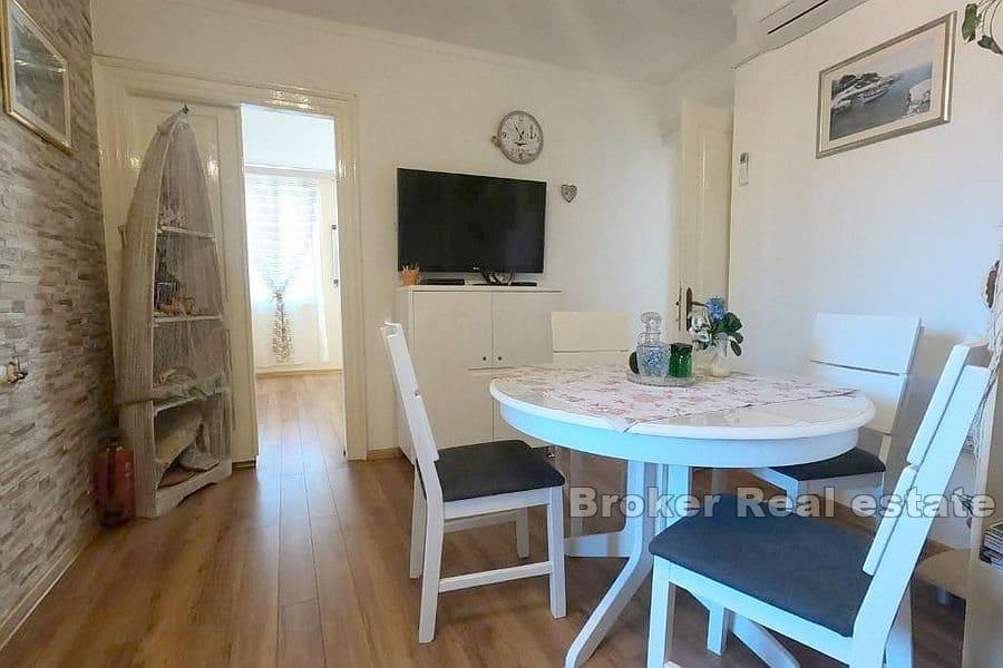 Apartman u blizini šetnice i mora