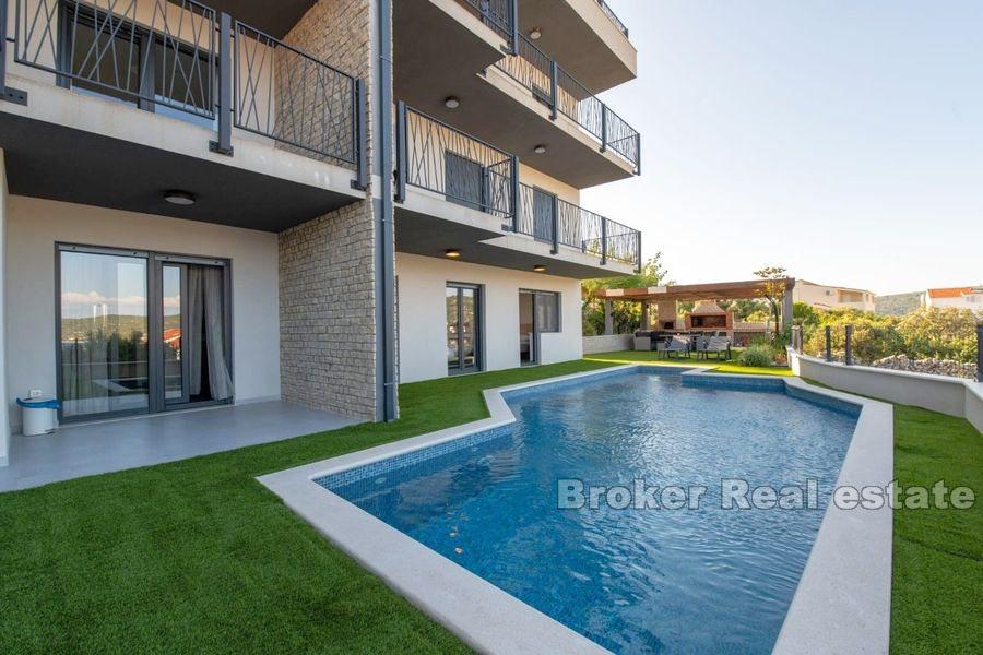 Appartement dans un immeuble récent près de la mer