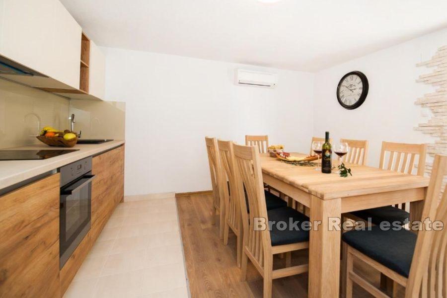 An exceptional property with many outdoor facilities in a quiet location