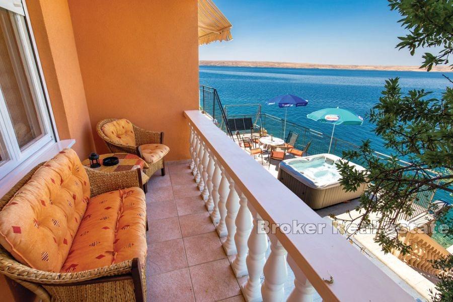 Haus am Strand mit einzigartigem Blick auf das Meer