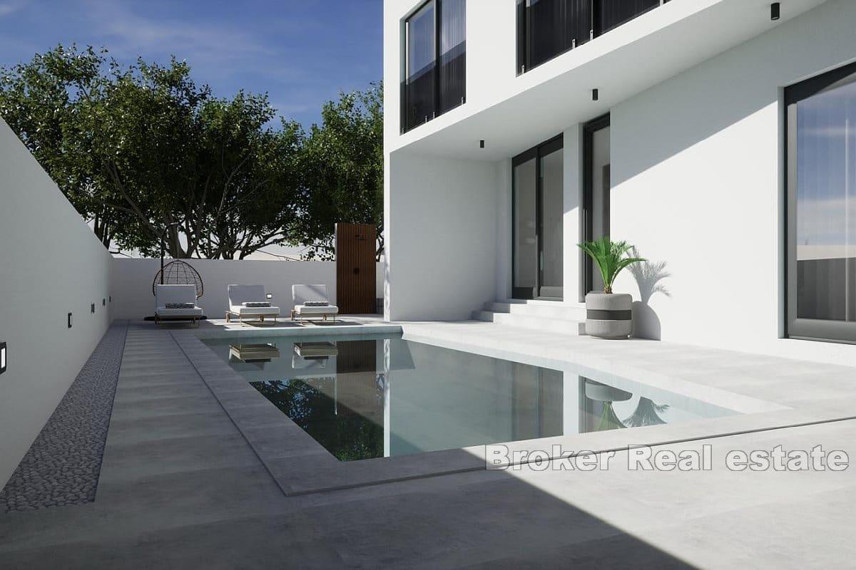 Villa under construction in a quiet location near the beach
