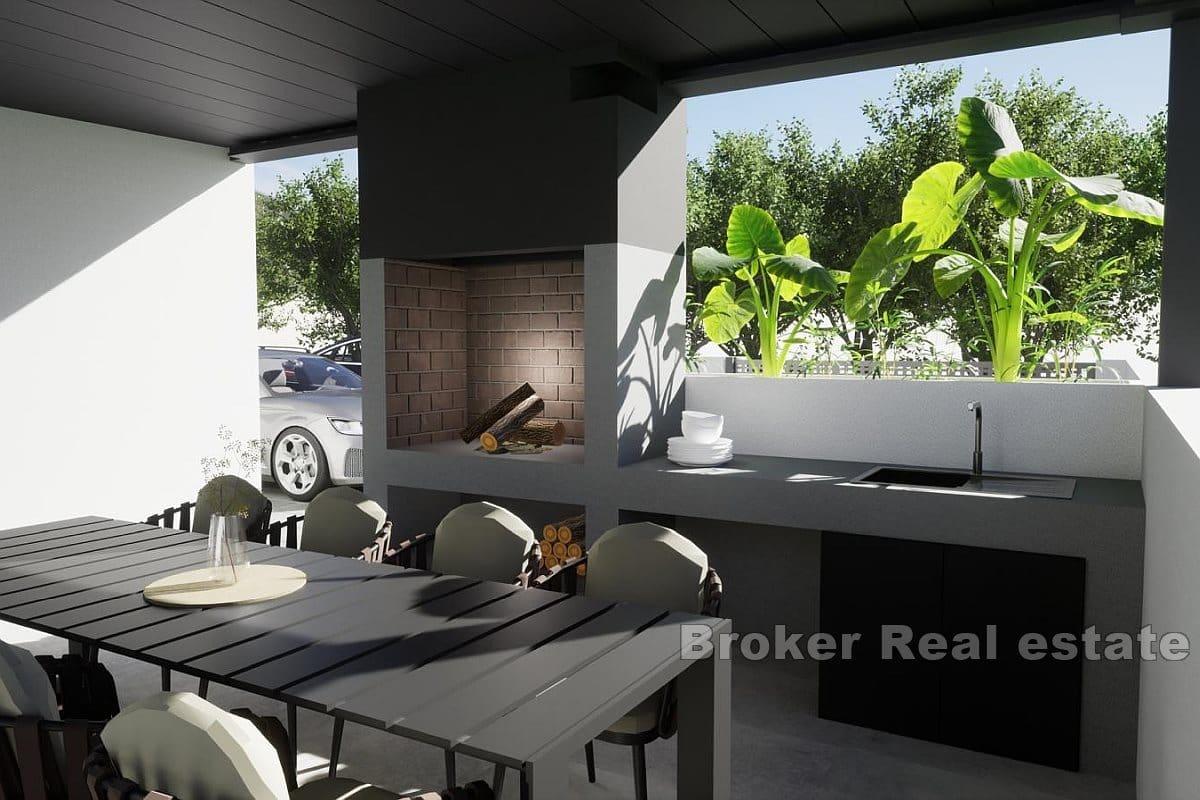 Villa under construction in a quiet location near the beach