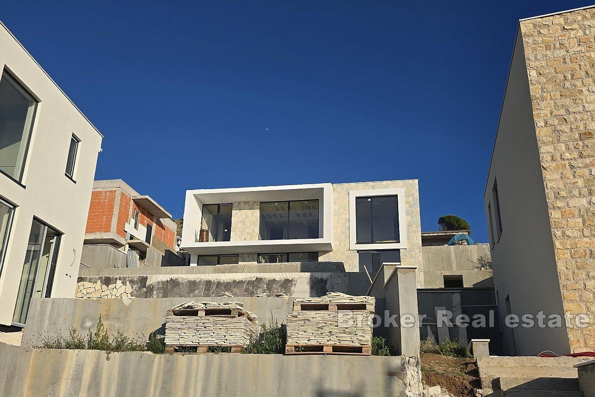 Villa dans un complexe exclusif près de la mer
