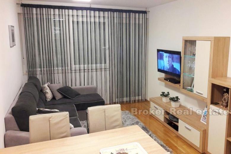 Leilighet i Split, distrikt Pujanke, fullstendig renovert, to soverom, for salg