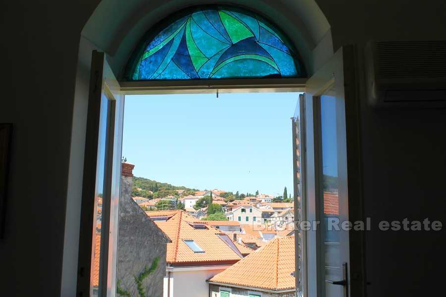 Appartement de trois chambres avec une vue unique sur la mer, à vendre