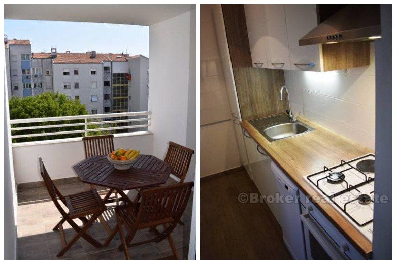 Sunny three bedroom apartment, for rent