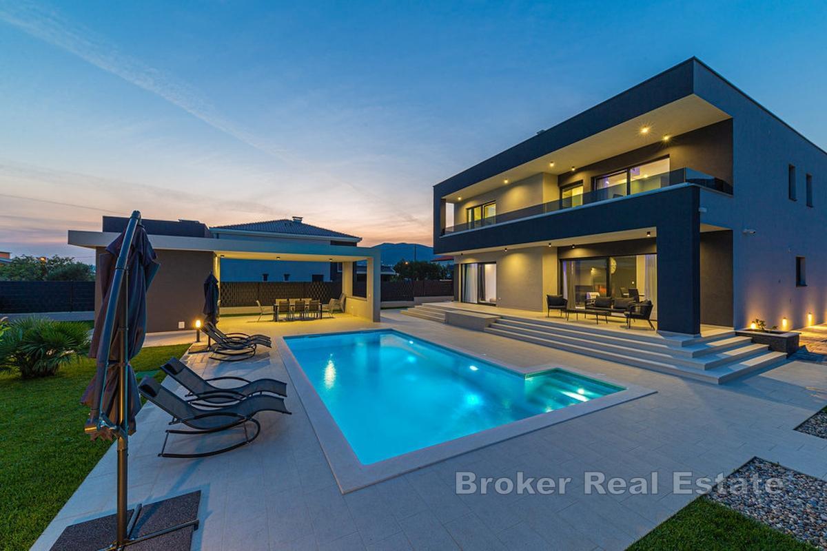 Luxusvilla mit Pool