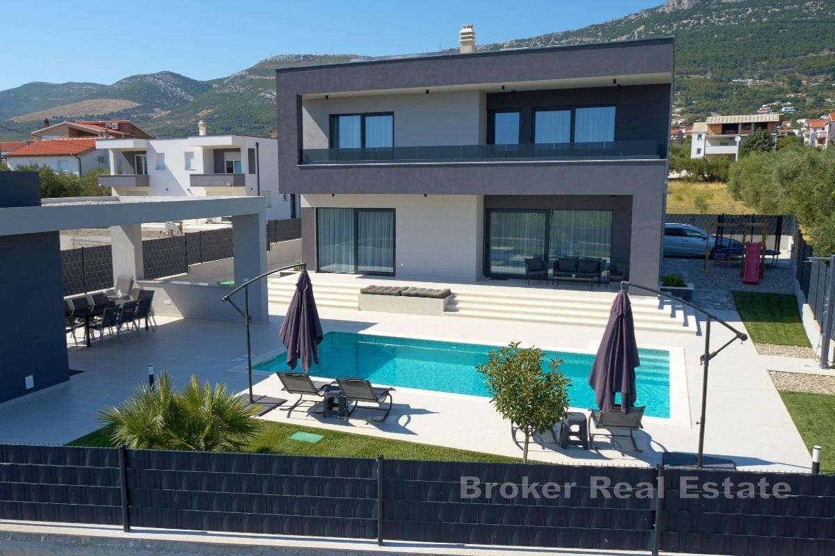 Luxusvilla mit Pool