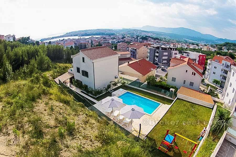 Einfamilienhaus mit Meerblick, zu verkaufen