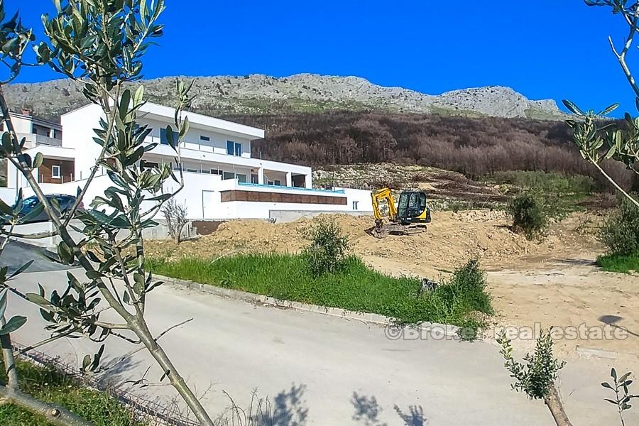 Attractive land plot with nice views
