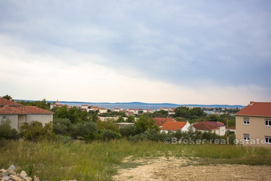 Attractive land plot with nice views