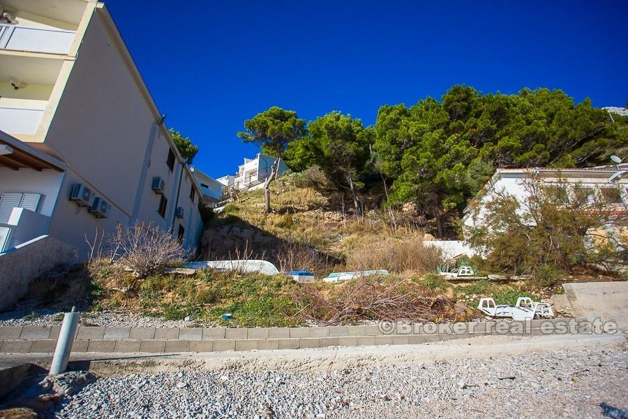 Attractive land plot by the sea, for sale