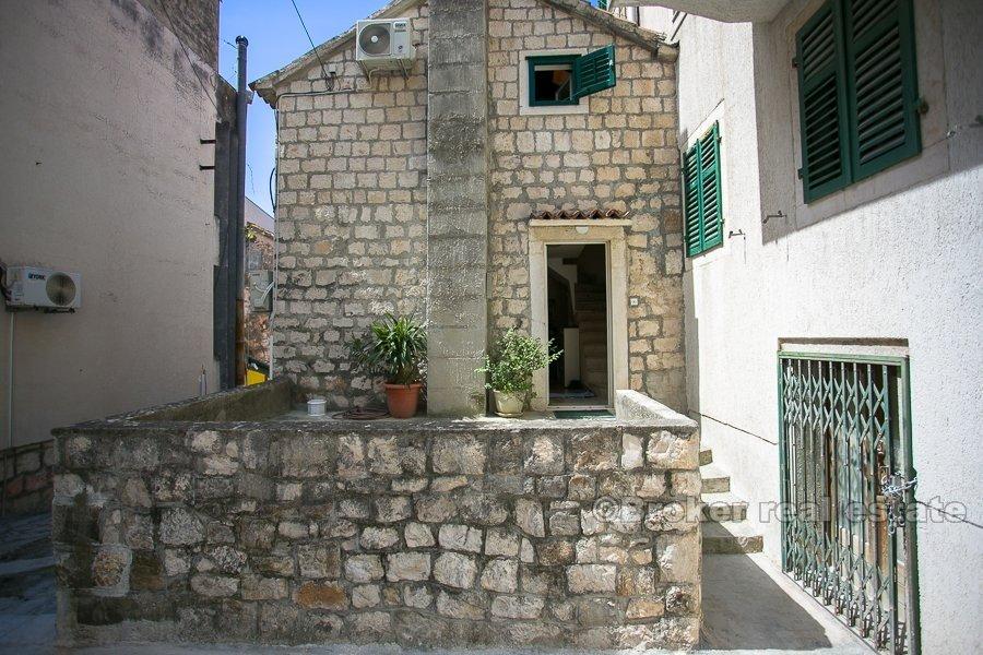 Duplex leilighet i et steinhus