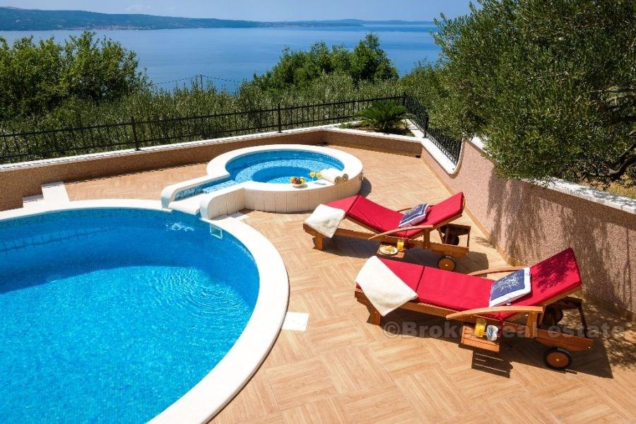 Fantastisk villa med panoramautsikt, til salgs