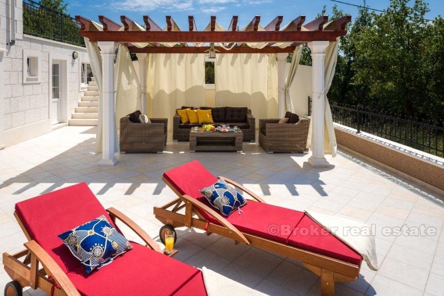 Fantastisk villa med panoramautsikt, til salgs