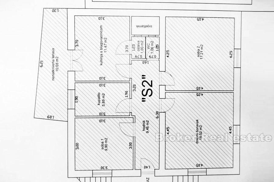 Comfortable three bedroom apartment (Lucac), for sale