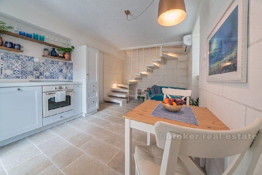 Bella casa su tre piani nel centro della città