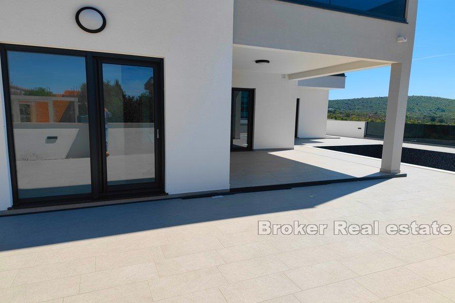 Neue Villa mit Panoramablick
