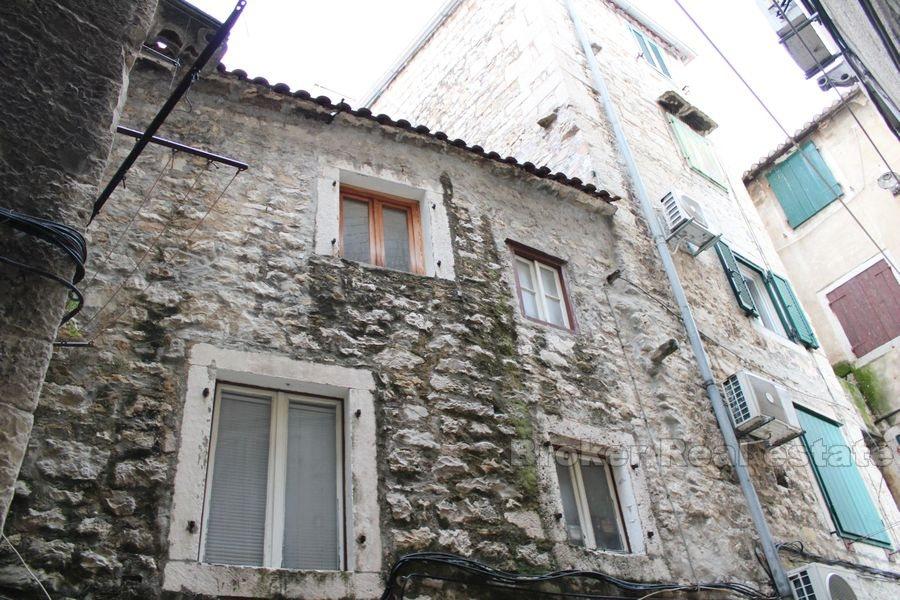 Forretning - boligbygg i Diocletians palass, til salgs