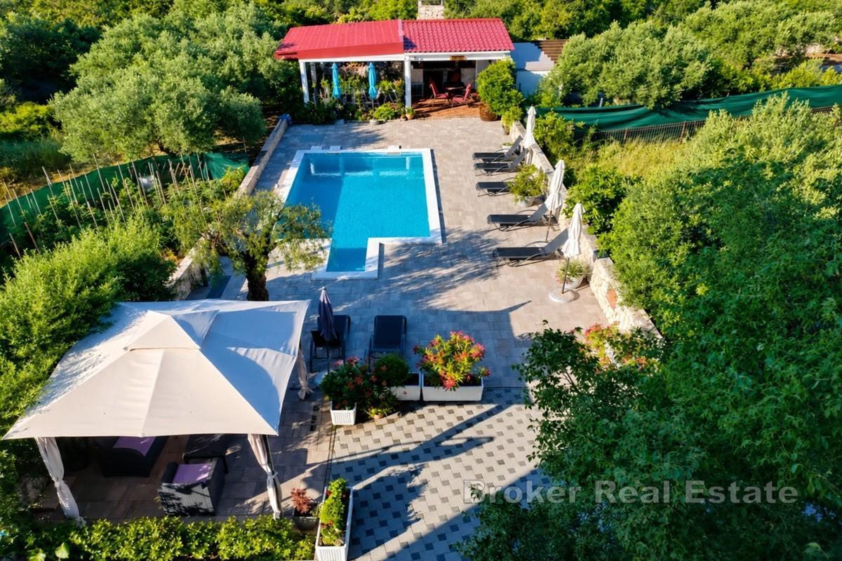 Квартира вилла в первом ряду у моря