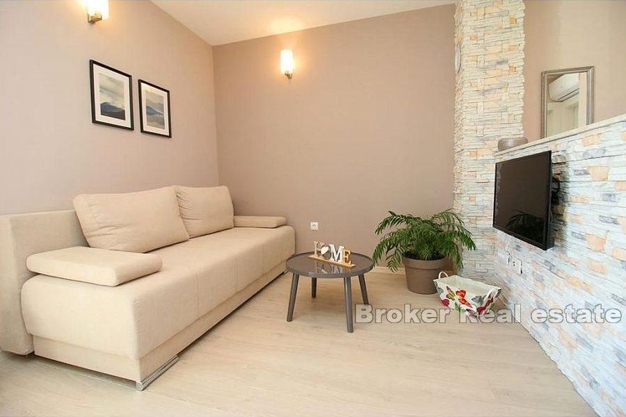 Apartmánový dům v první řadě k moři