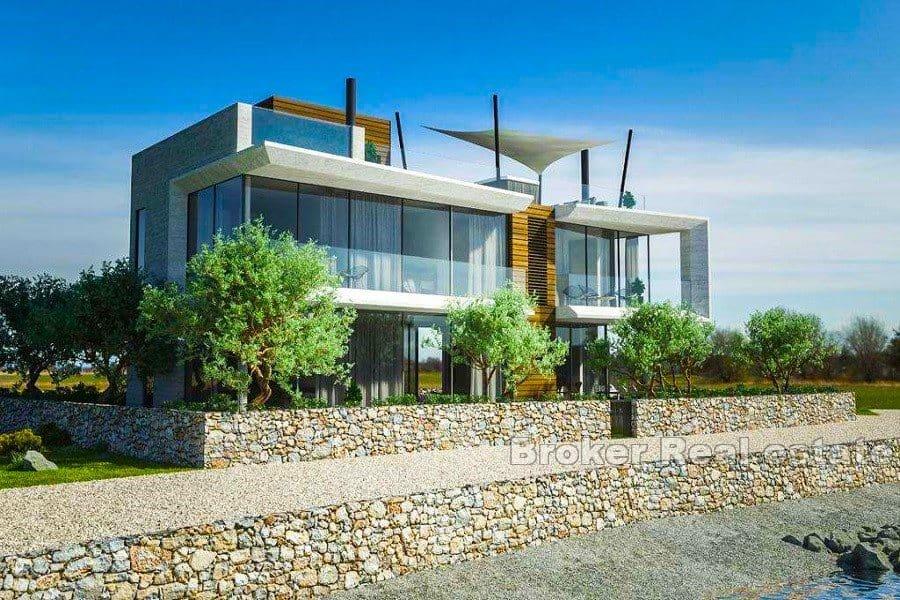 Villa de luxe au premier rang de la mer