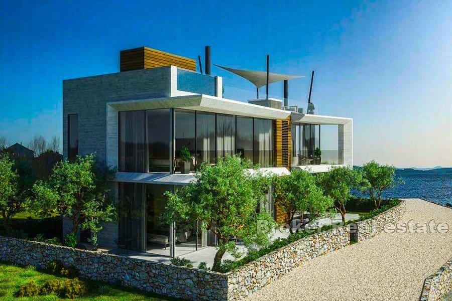 Villa de luxe au premier rang de la mer