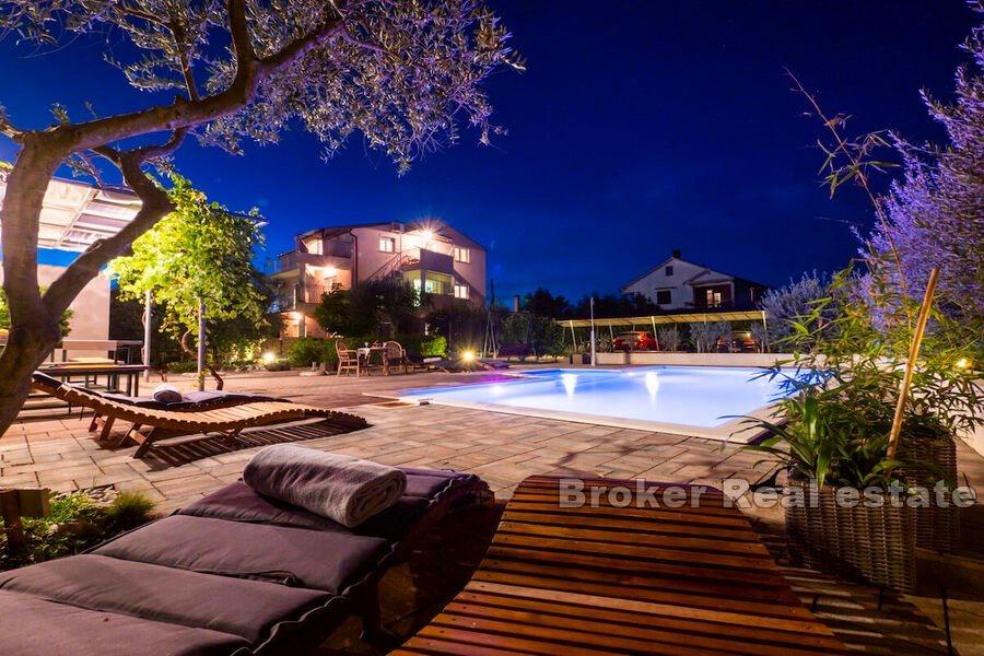 Apartmánový dům s bazénem