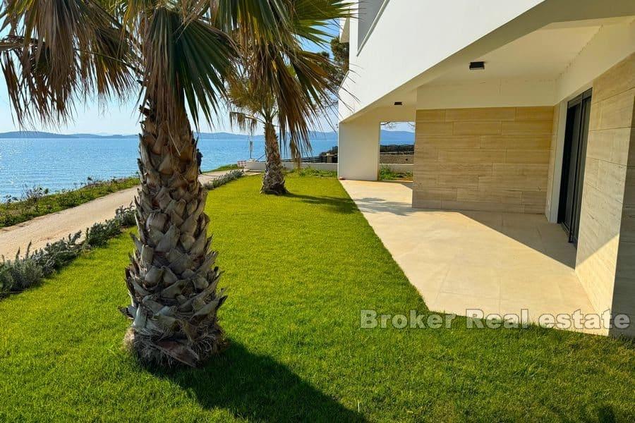 Luxuriöse Dreizimmerwohnung am Meer