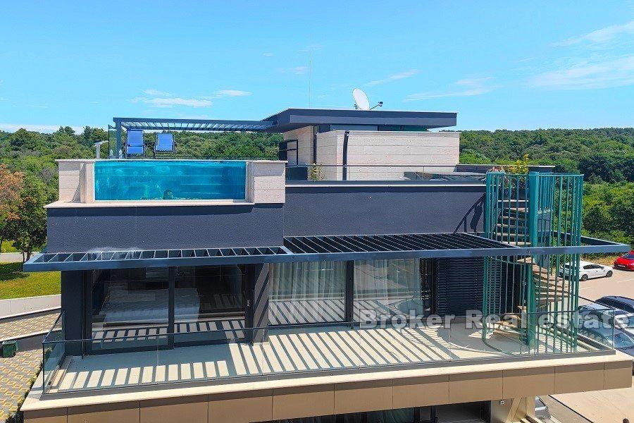 Luksusowy penthouse blisko morza i plaży