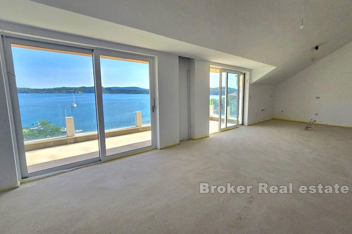 Luksusowy apartament z widokiem na miasto Szybenik