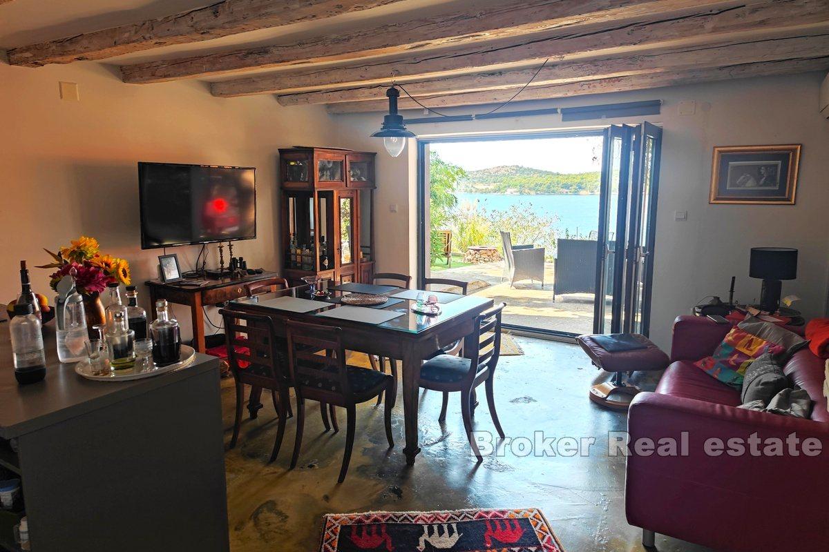 Casa nel centro storico con vista mare