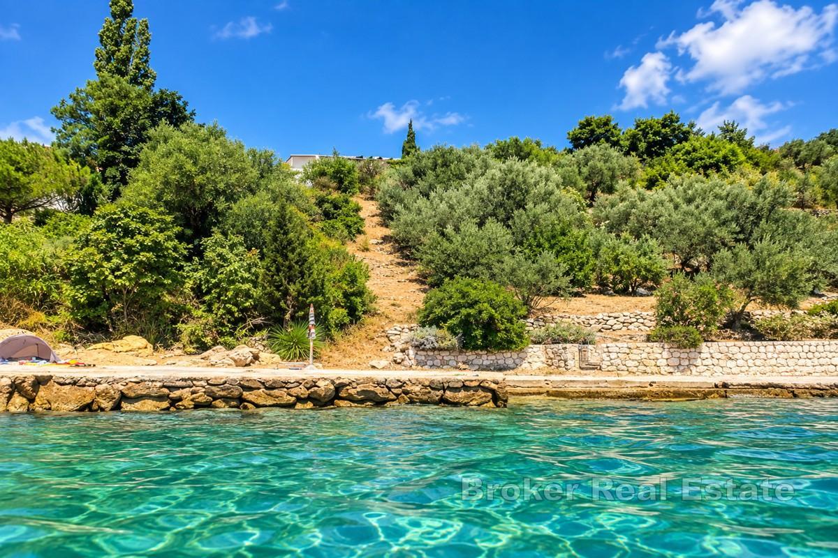 Terrain constructible en bord de mer