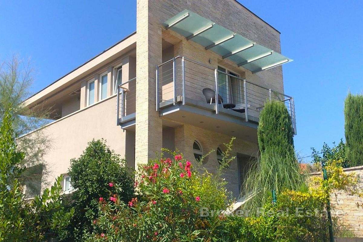 Moderne Villa in bester Lage