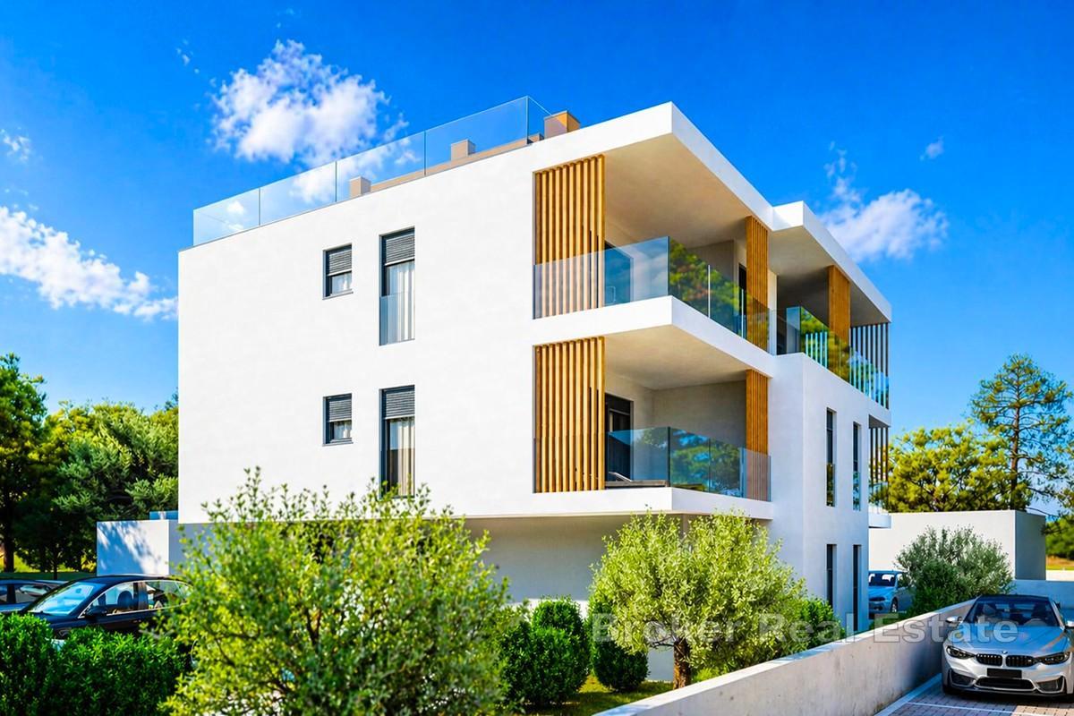 Neue Wohnung mit Dachterrasse