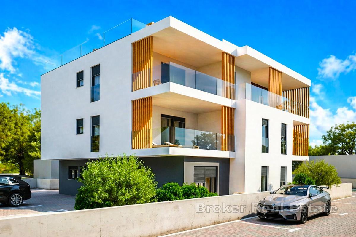 Neue Wohnung mit Dachterrasse