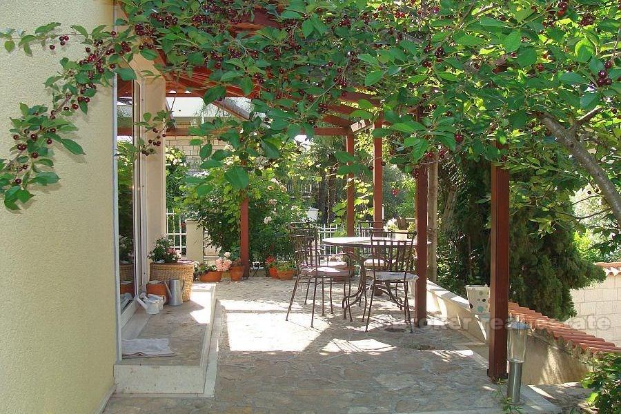 Maison / Villa à Split à Elite, près de la plage, à vendre