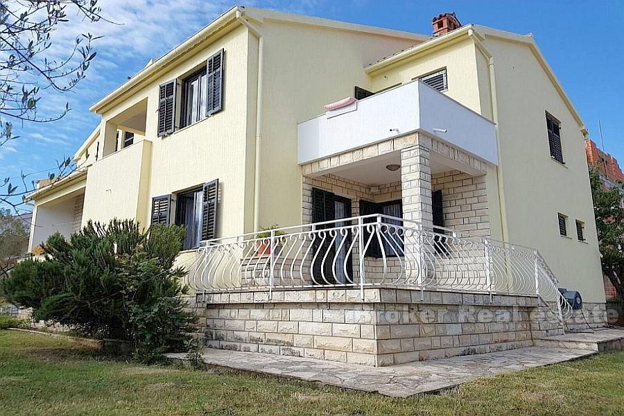 Hus / Villa, Zadar, med havutsikt, for salg