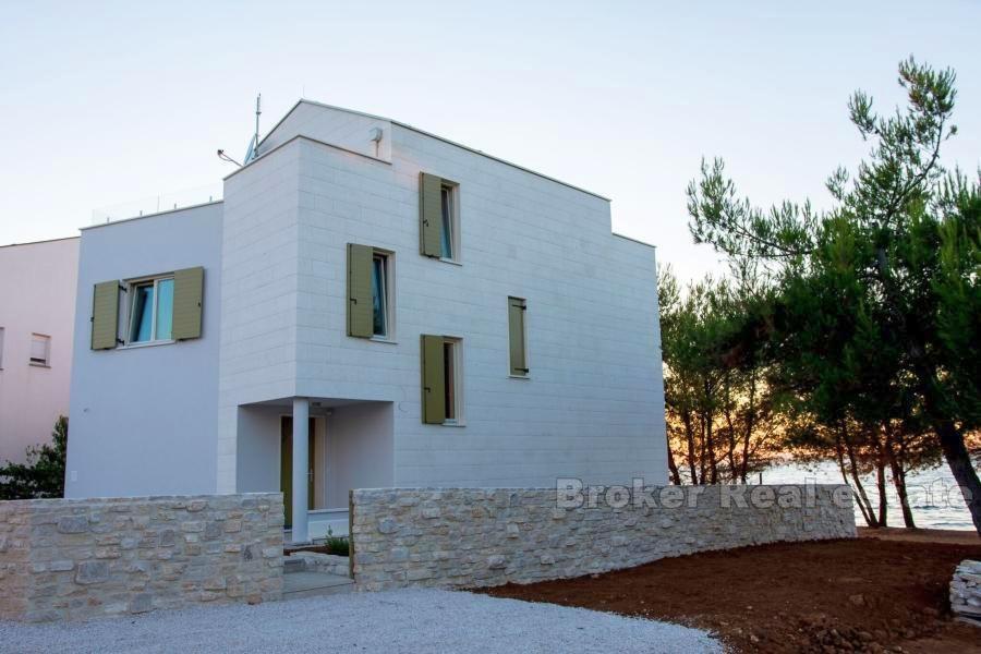 Maison / villa, première rangée de la mer, à vendre