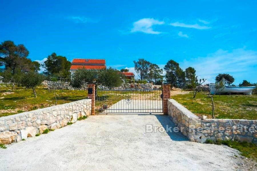 Holiday house with panoramic sea view