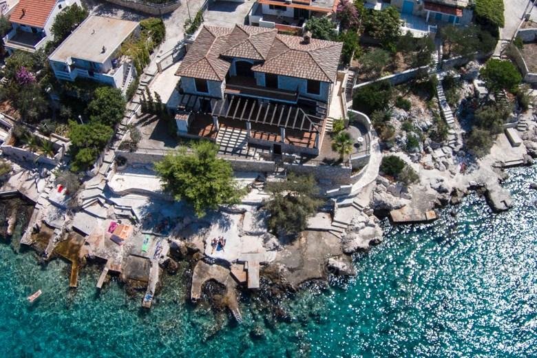 Kuća / vila, mediteranski stil, prvi red do mora