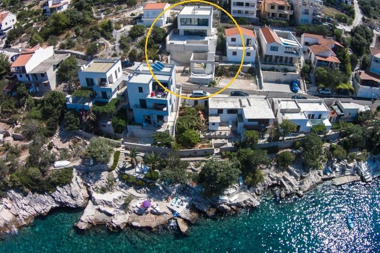 Haus / Villa, Designer-Villa mit Pool