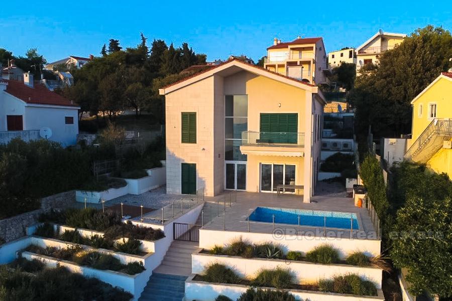Villa extraordinaire première rangée à la mer, à vendre
