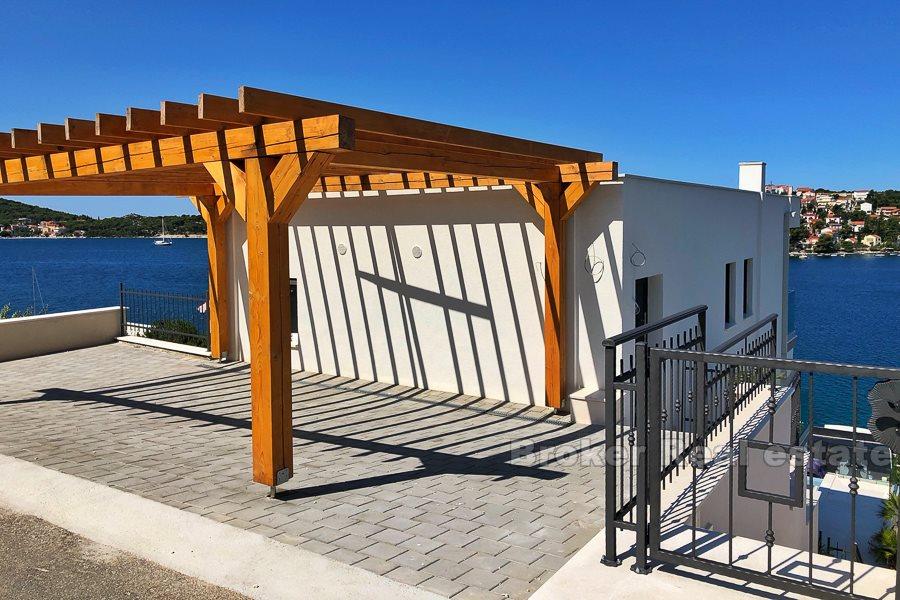 Atraktivní vila s bazénem, k prodeji