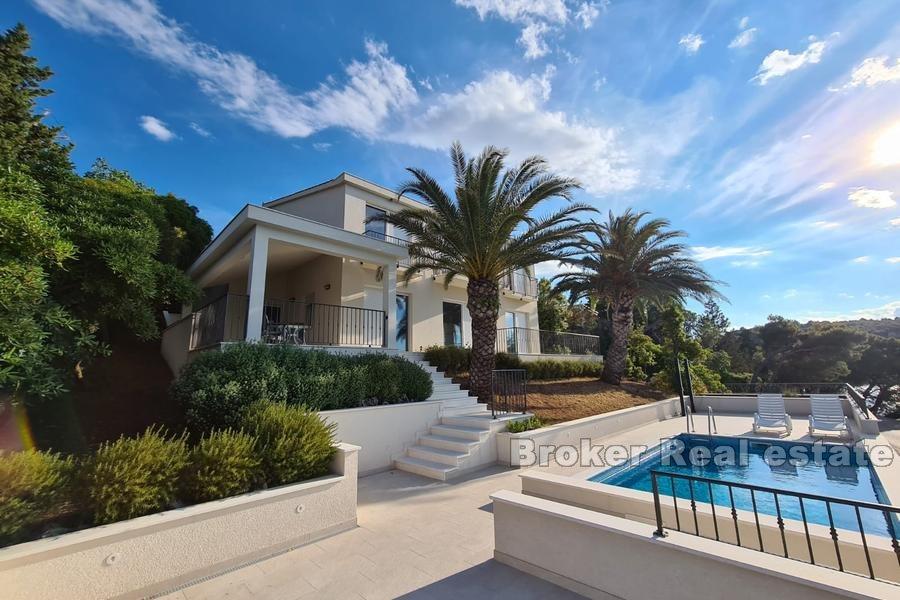 Moderne Villa mit Pool