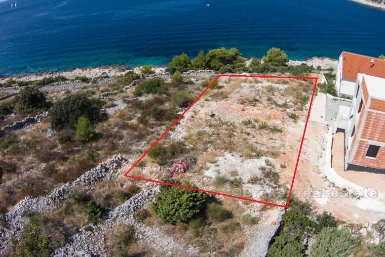 Building land plot, first row to the sea