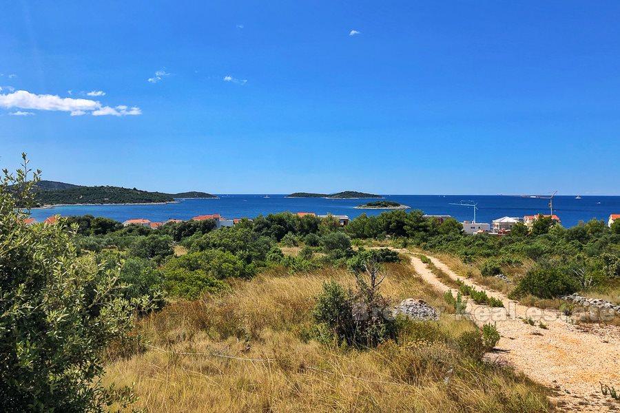 Terreno edificabile con vista mare